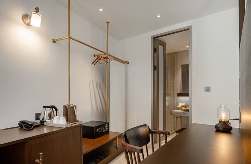 Sukhumvit Hotel | Nidhra Boutique
