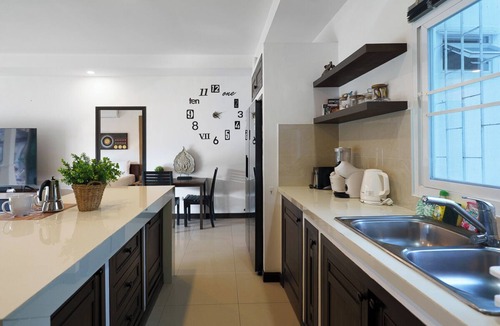 Rawai Villa | Nok Sawan - beautiful villa with 3 bedrooms large garden private pool