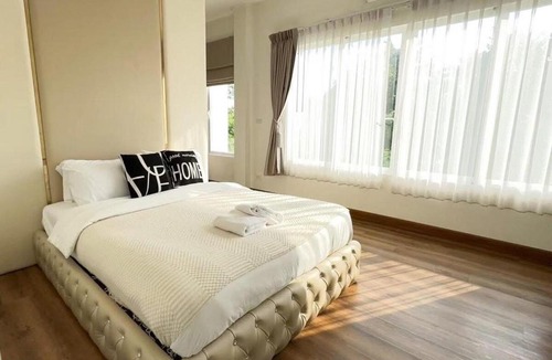 Nonthaburi Villa | Nordic Villa Pool and Jacuzzi