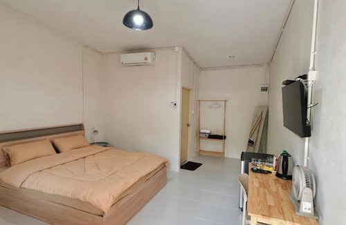Muak Lek House | NP โฮมสเตย์ นอนเต็นท์ติดแอร์