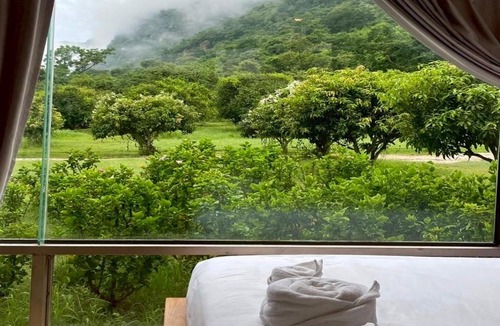 Lan Sak Resort | NUBDAO 168 Homestay นับดาว168 โฮมสเตย์