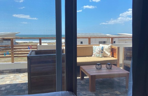 Managua House | Ocean Side Modern Tiny Home in Beach Paradise with Resort Amenities
