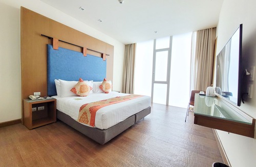Nana Hotel | On8 Sukhumvit Nana Bangkok