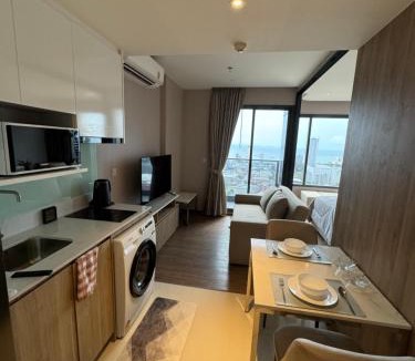 Central Pattaya Apartment | Once Pattaya Panorama View