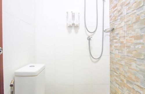 Nonthaburi Hotel | OYO 349 Aroonrung House
