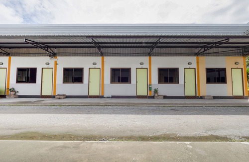 Pong Hotel | OYO 893 Aura Vintage