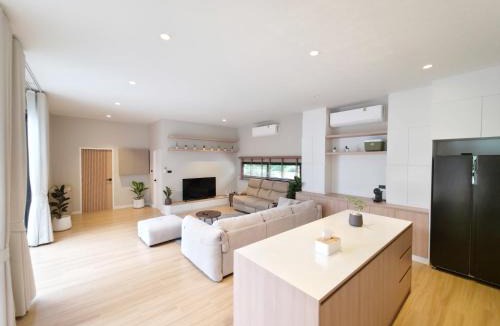 Chiang Mai Villa | Pao PoolVilla Muji style 400sqm Near central fest