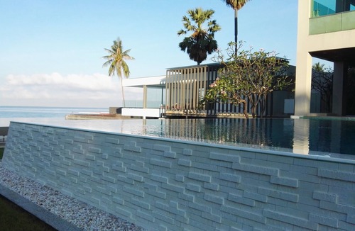 North Pattaya Condo | Pattaya Beachfront Pool Access
