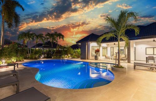Nong Prue Villa | Pattaya Hill minutes from the beach and City Pattaya