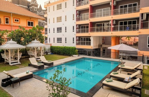 Pratumnak Hill Apartment | Pattaya studio - ideally located at Jomtien Beach