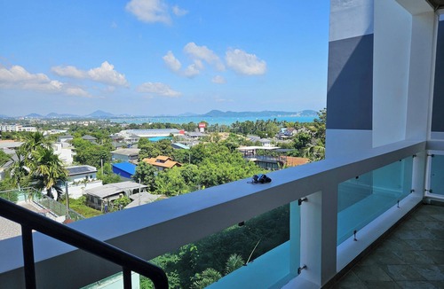 Ban Saiyuan Apartment | Penthouse with Private Pool and Beautiful Sea Views