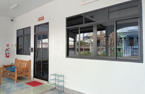 Betong House | PHP Home Betong พีเอชพี โฮม เบตง บ้านพักเหมาหลัง 10 คน ใจกลางเบตง Private House Near Attractions