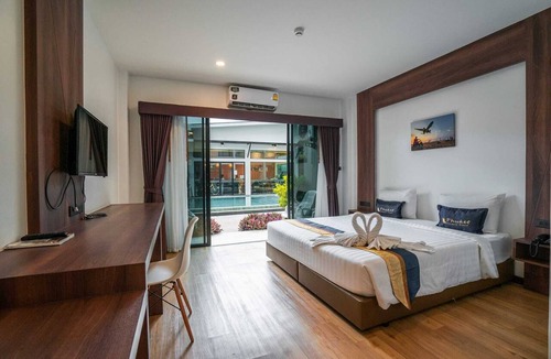 Mai Khao Hotel | Phuket Airport Place