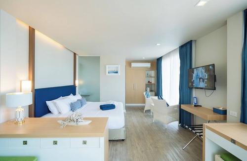 Wichit Hotel | Phuket Boat Quay Hotel Panwa Beach
