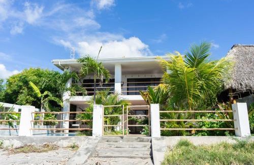 Popoyo Villa | POPOYO BEACHFRONT VILLA, POOL AND SURF