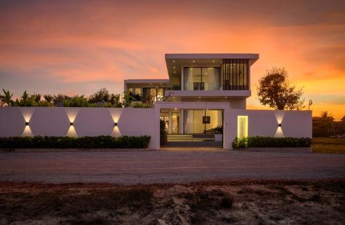 Siem Reap Villa | Porchey Private Villa - Free airport pick-up, private transportation and dedicated butler