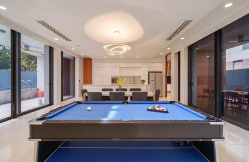 Ekkamai Villa | Premium 6BR Ekkamai Villa wITH Pool Home Theatre