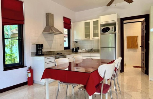 Wang Pong House | Premium Long-Stay Villa - Pool, Garden, Near the Beach, 2 Bedrooms, 90 square meters