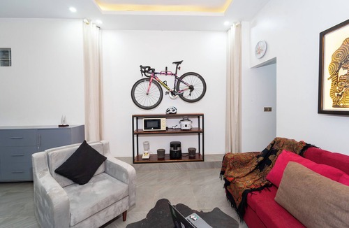 Siem Reap House | Private 2BR Villa Rooftop Pool, Full Kitchenette, Big Living Room, Wifi