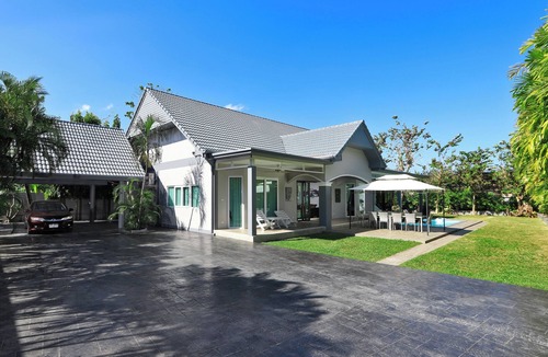 Kamala Villa | Private and spacious 5 bedroom 6 Bathroom Pool Villa in Kamala Beach, Phuket