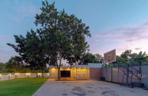 Nong Chok Villa | Private garden villa, pool table, basketball court