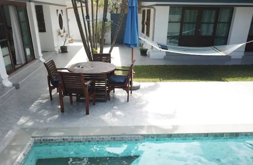 Kathu Villa | Private villa at Loch Palm and Red Mountain Golf course
