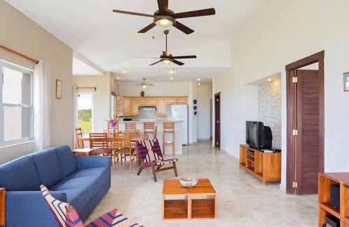 Playa Colorado Condo | Río Dulce V-16: Oceanview Penthouse