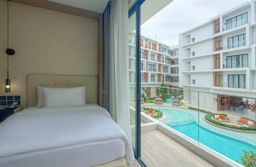 Choeng Thale Hotel | Radisson Resort, Layan Phuket