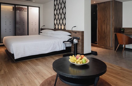 Khlong Toei Nuea Hotel | RakYim Siam - Sukhumvit 15