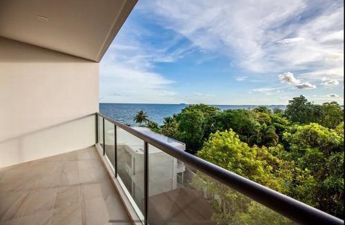 Mae Pim Apartment | Rayong Beachfront Escape Laem Mae Phim -Absolute Waterfront Suites