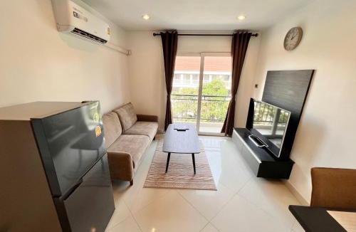 South Pattaya Apartment | RENOVATED 1 Bedroom Condo in Park Lane