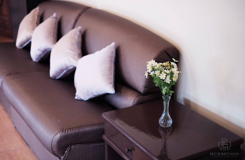 Ratchadaphisek Hotel | Rest at Ratchada Hotel