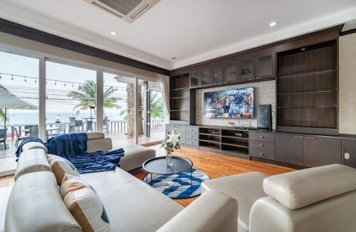 Bang Sare Villa | RimLay Beachfront Pool Villa