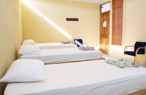 Managua Bed & Breakfast | ROOM 3-C - 3 SINGLE BEDS