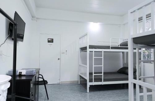 Cherngtalay Hostel | Room79