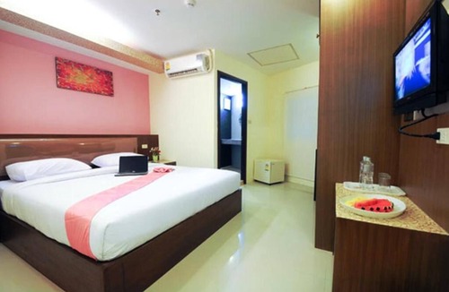 Nana Hotel | Royal Express Inn Sukhumvit Bangkok