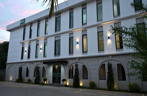 Vientiane Hotel | RS1 Hotel-Near Wattay International Airport Vientiane Laos