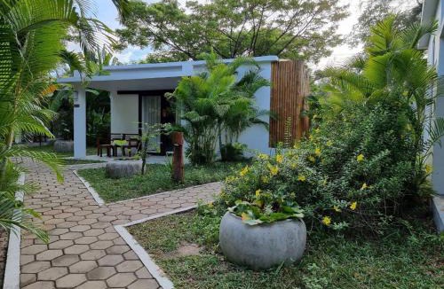 Sihanoukville Hotel | Sahaa Beach Resort
