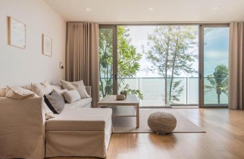 Bang Lamung Villa | Sandbox Beachfront Villa 3