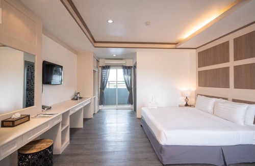 Talat Nuea Hotel | SB Living Place Hotel Phuket Town
