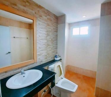 Bang Sare Hotel | Sea Hill Hotel Bangsaray