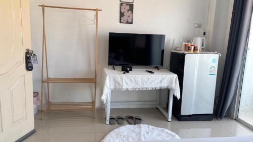 Saen Suk Hotel | Sea view