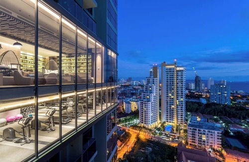 Pratumnak Hill Apartment | Seaview Beach Front Gem At A Great Price