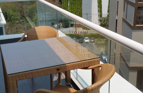 North Pattaya Apartment | Seaview Penthouse at the 8th floor