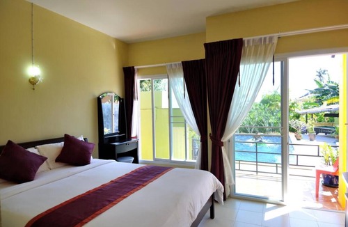 Chalong Hotel | Serene Villa