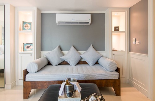 Patong House | (SHA Plus) BYD Lofts /Private Deluxe Studio Suite - Room Only