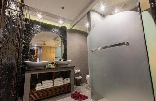 Patong Resort | (SHA+)Premium Deluxe with Plunge Pool suite(A)