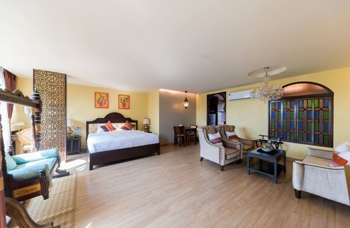 Chiang Mai Hotel | Sheik Istana Hotel Chiangmai
