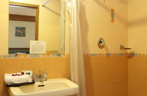 Bang Rak Hotel | Silom Avenue Inn