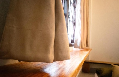 Yala Hostel | Sixteenth Note